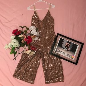 Rose gold jumpsuit 🖤